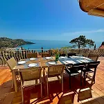 Provencale Vue & Piscine Privee
