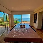 Provencale Vue & Piscine Privee *