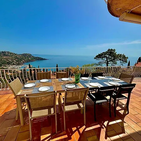 Provencale Vue & Piscine Privee