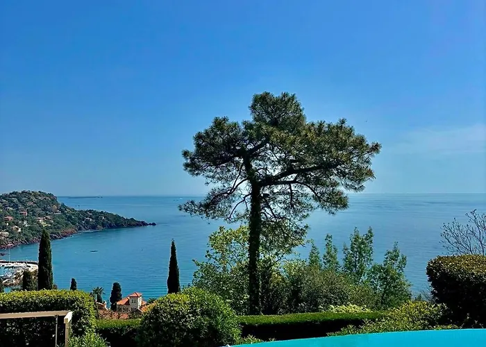 Provencale Vue & Piscine Privee