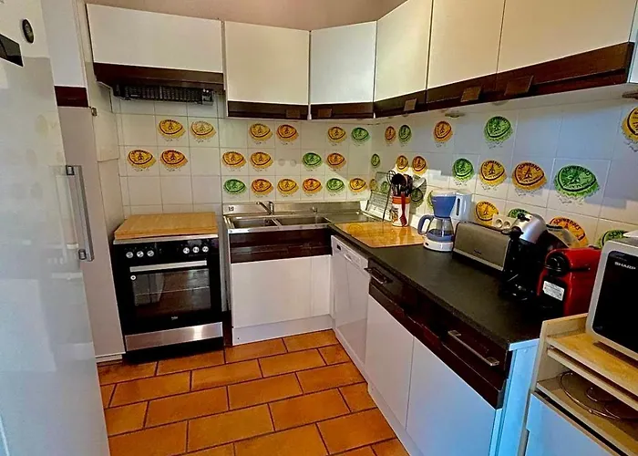 Provencale Vue & Piscine Privee