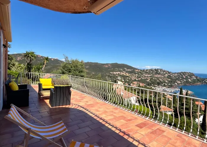 Provencale Vue & Piscine Privee Βίλα